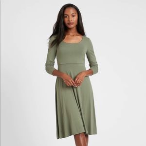 Banana Republic flare dress